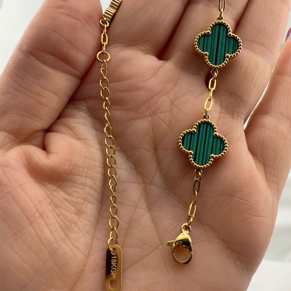 Alhambra 18k Gold Plated Gold and Green Clover Bracelet - Picture 3 of 6